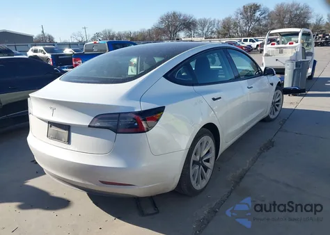 2023 Tesla Model 3 Rear-Wheel Drive z USA, uszkodzony, nr VIN 5YJ3E1EA3PF437329